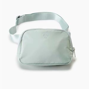 TNA belt bag / fanny pack